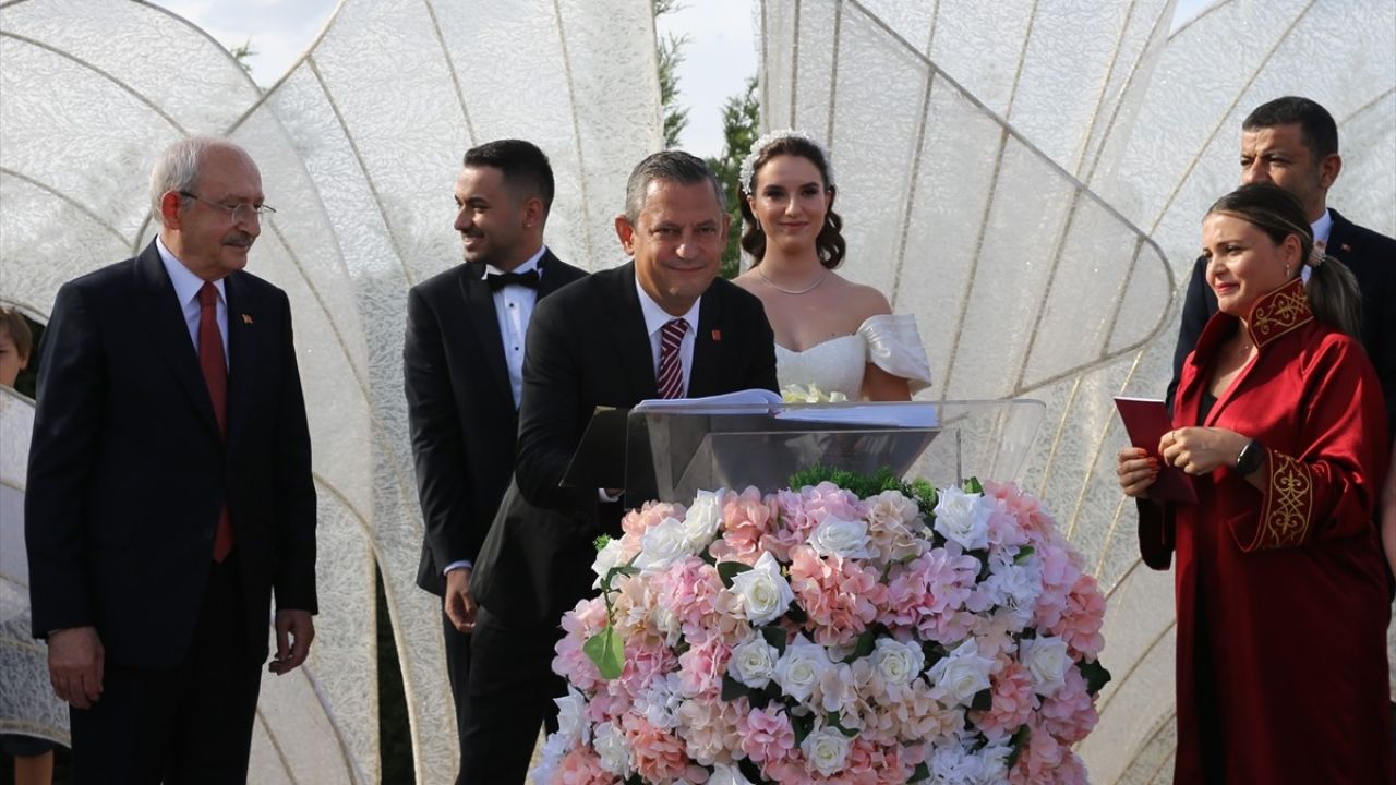 CHP'den Nikah Şahidi: Özgür Özel ve Kılıçdaroğlu