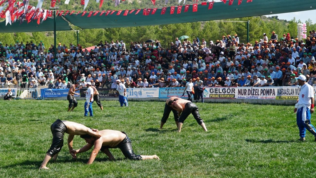 Osmancık Yağlı Pehlivan Güreşleri'nde Başpehlivan Ünal Karaman Oldu