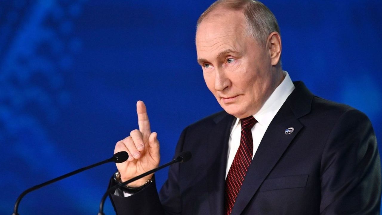 Putin'den Suriye yorumu: Bizim için 'yenilgi' değil!