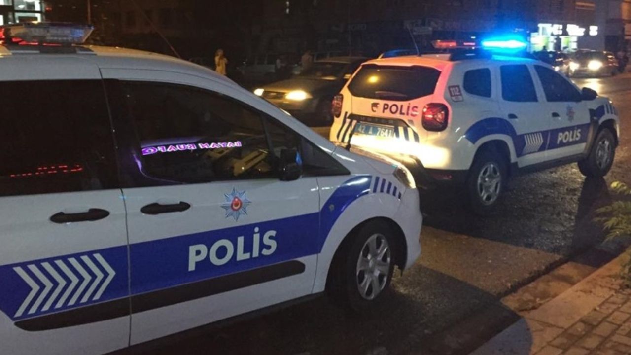 Konya'da asayiş noktasında polise çarpıp kaçan şüpheli yakayı ele verdi