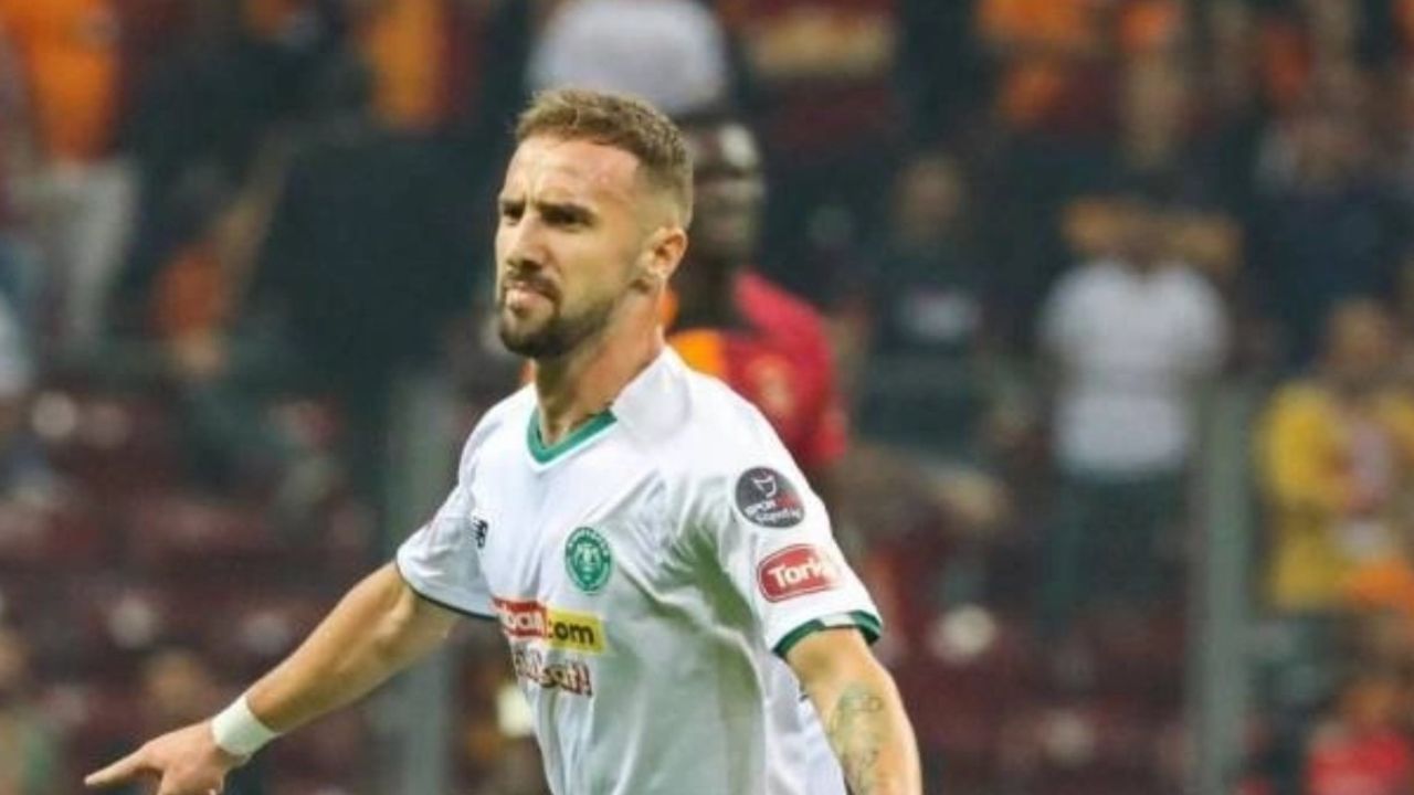 Endri Çekici, TÜMOSAN Konyaspor'un kadrosundan ayrıldı!