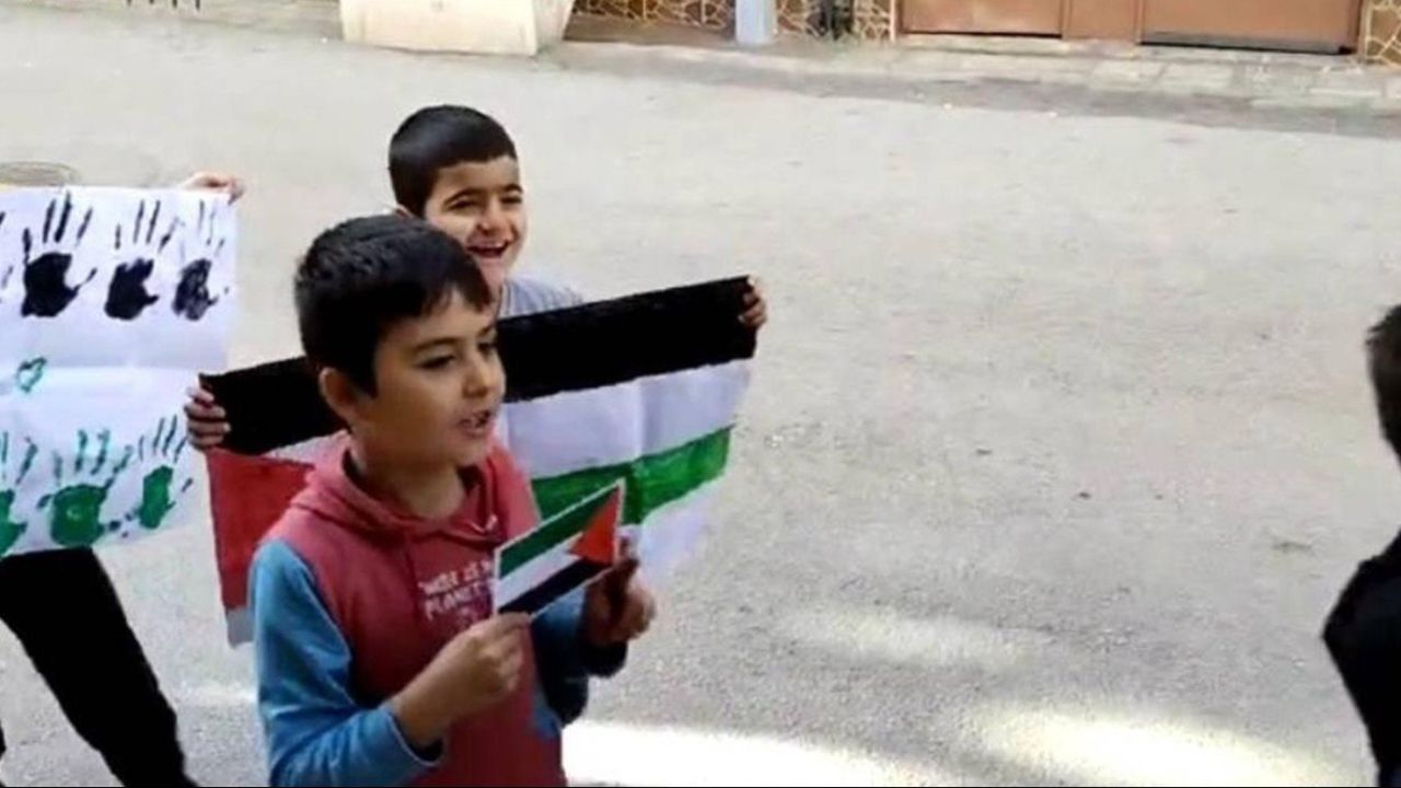 Konya'daki minik kalplerden Gazze'deki kardeşlerine destek buluşması!