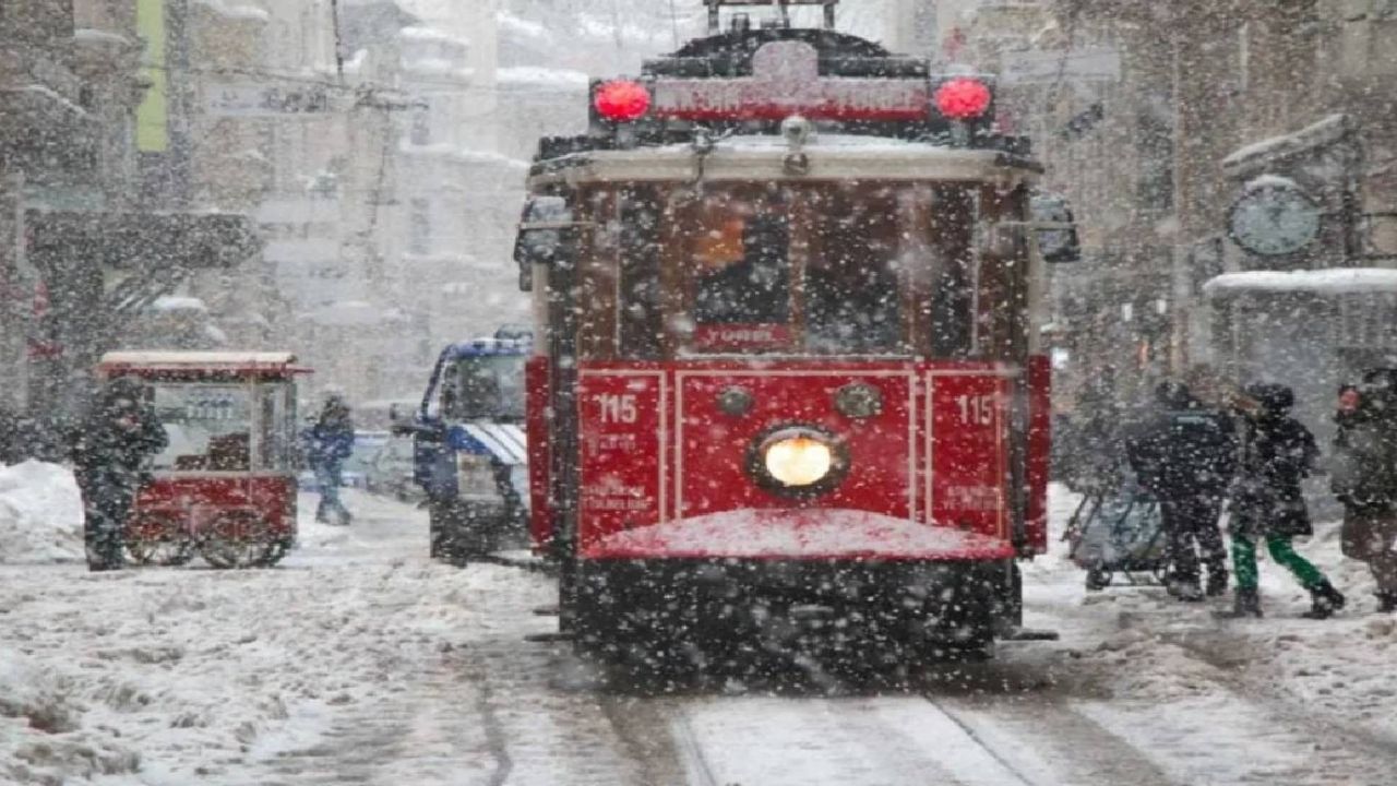 İstanbulluları heyecan kapladı: Kar yağışı o tarihte başlayacak