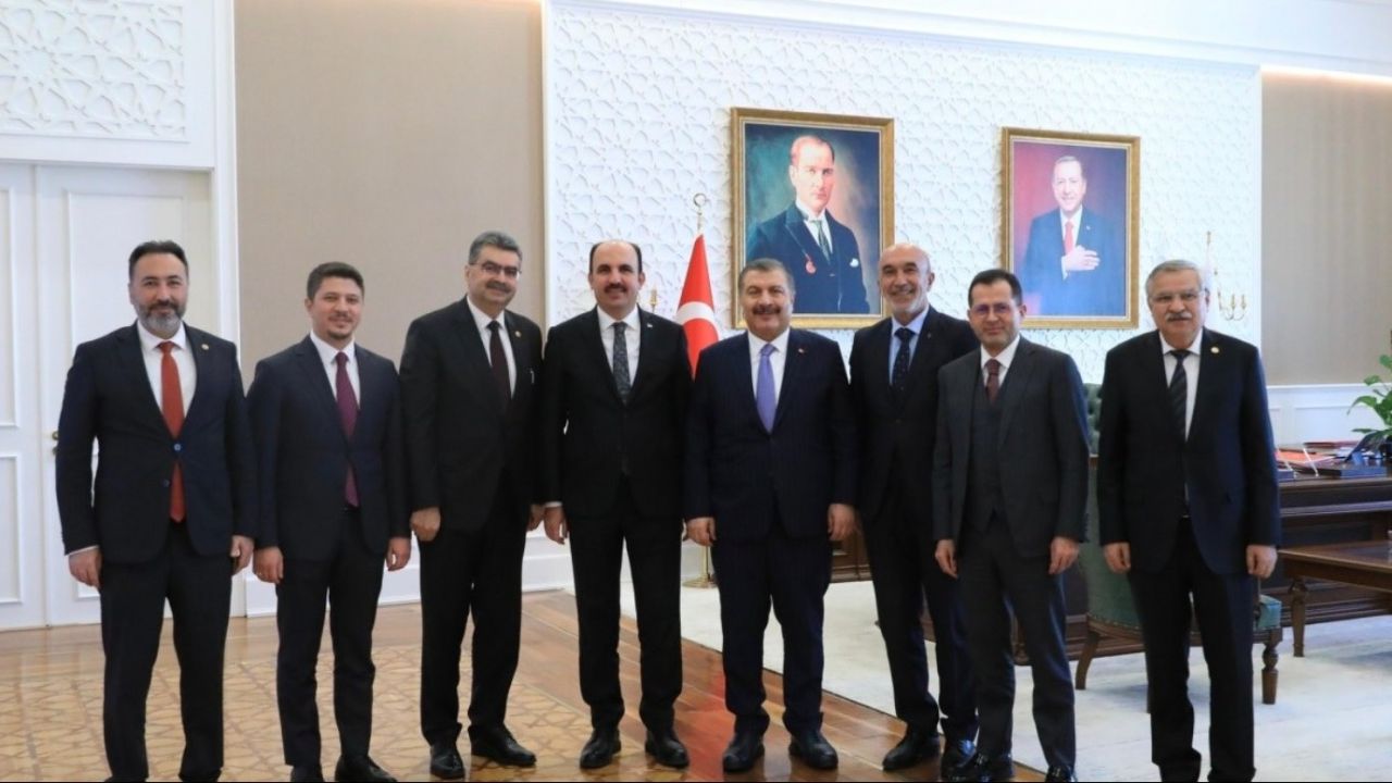 Bakan Fahrettin Koca, AK Parti Konya heyetini ağırladı