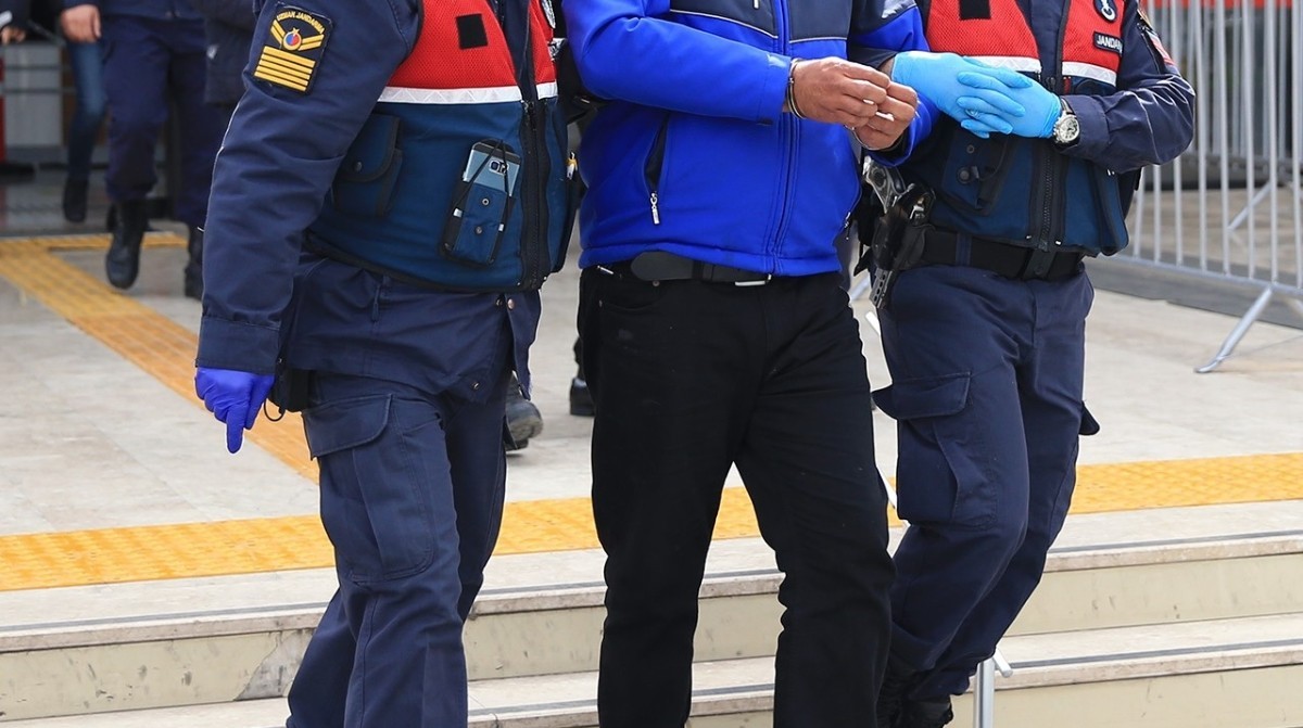 Konya'da FETÖ/PDY'ye yönelik operasyon! Gözaltılar var..