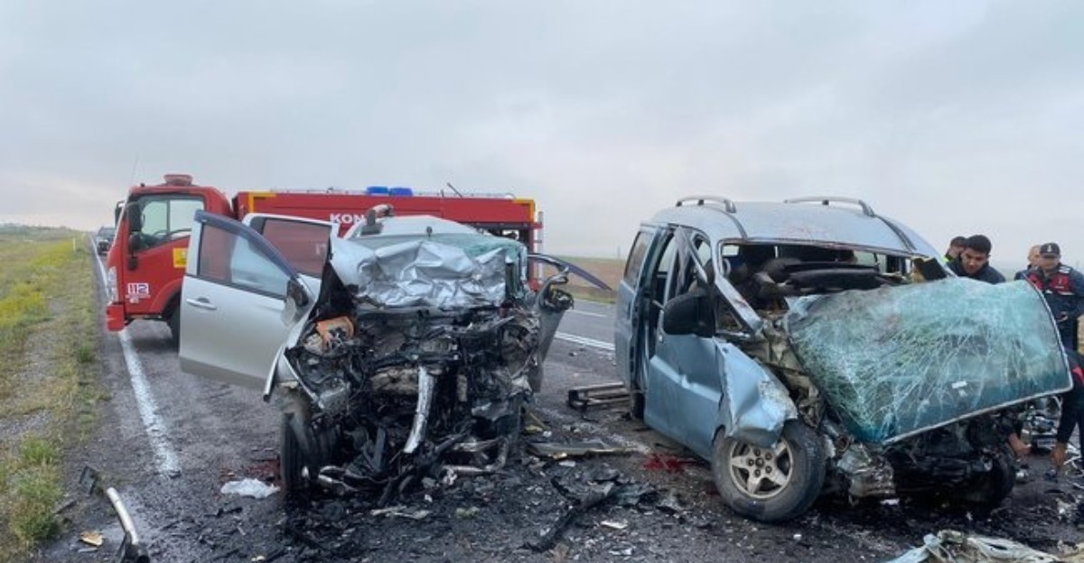 Konya Ereğli'de kamyonet kazası 4 ölü!