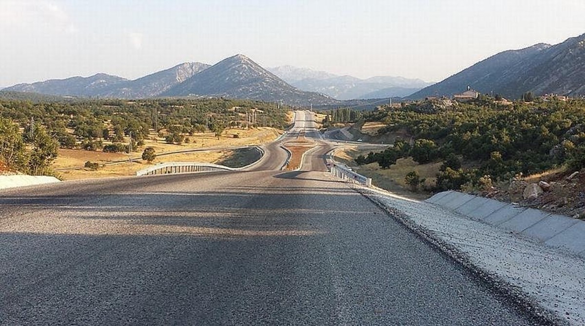 Konya-Antalya yolunu kullanacak olan sürücüler dikkat