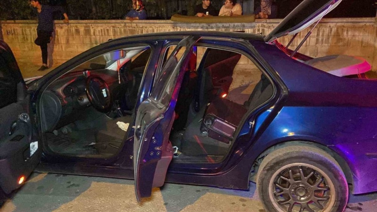 Konya'da devriye gezen polisin şüphelendiği araçtan cephanelik çıktı