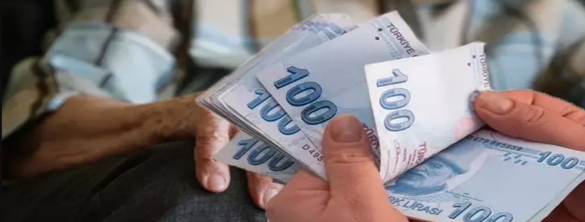 Türkiye'de Emeklilere 5,000 TL İkramiye Kasım Ayında Yatırılacak