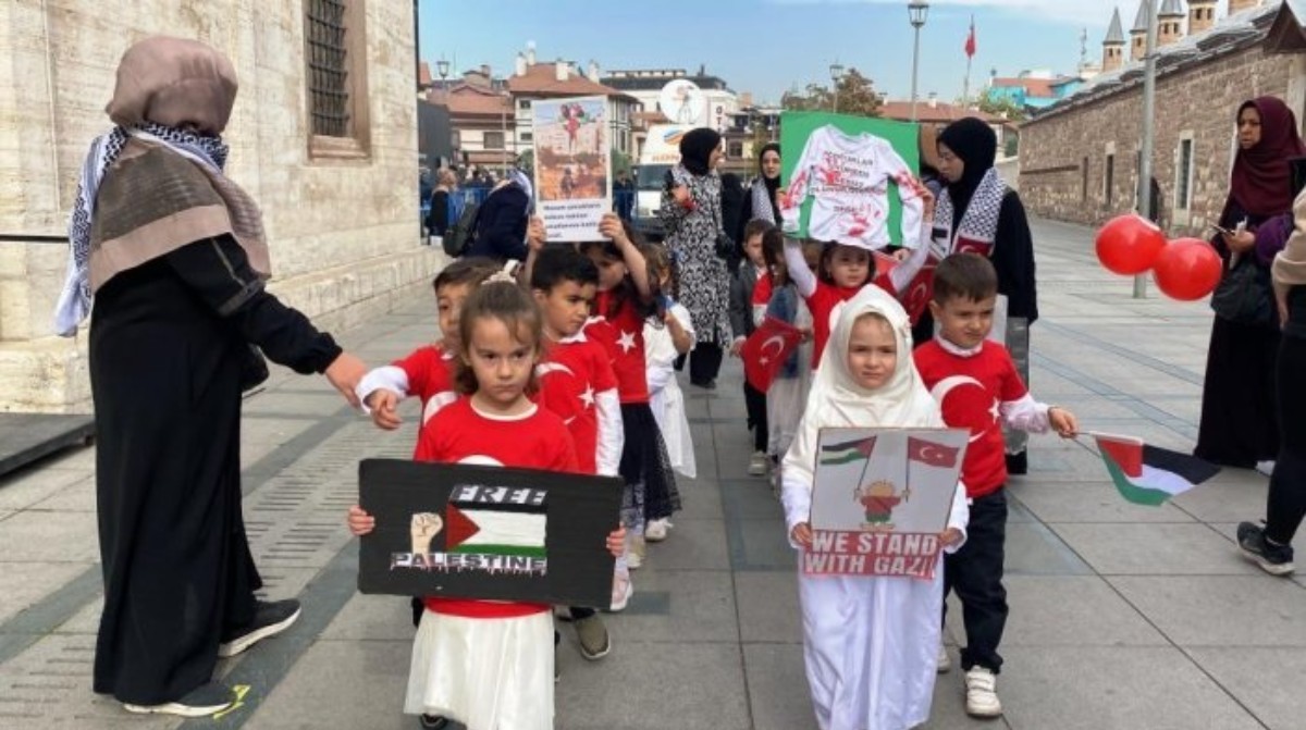 Konyalı çocuklar Gazze'deki kardeşlerine destek için toplandı