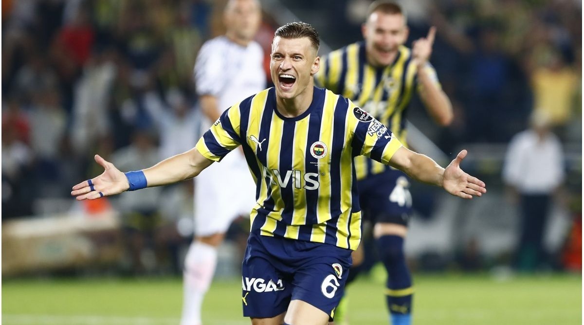 Eski Fenerbahçeli isim Trabzonspor'a transfer oluyor