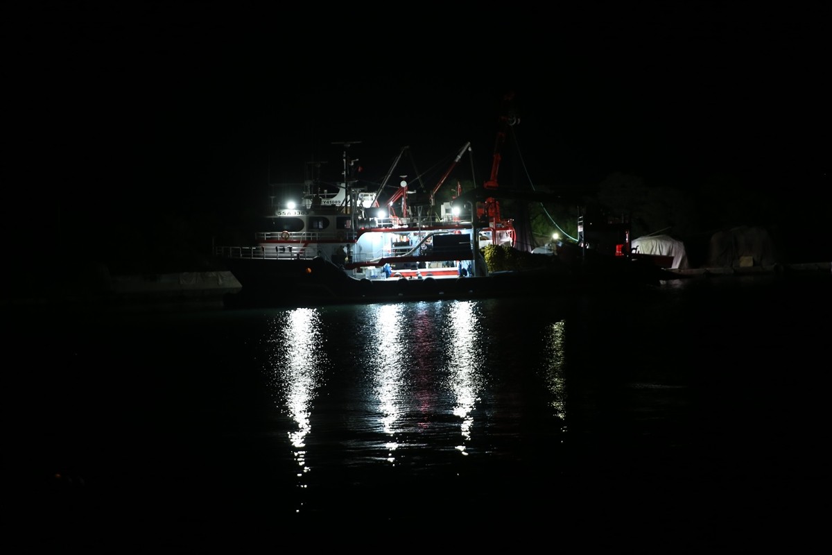 Denizlerde av yasağının sona ermesi dolayısıyla Ordu'da yeni sezon için tören düzenlendi. Dua...